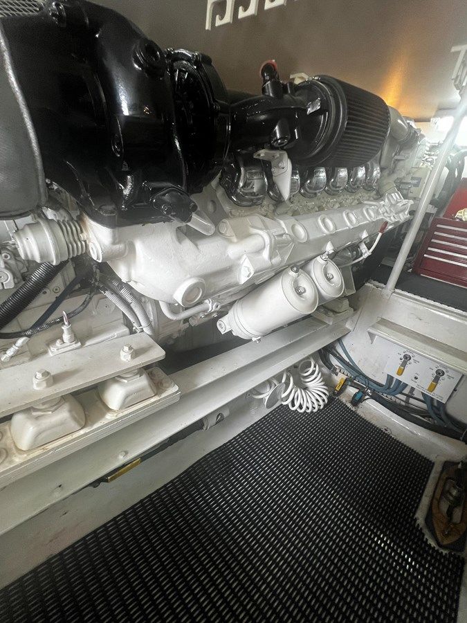 Лучшие предложения покупки яхты 1998 Viking Boats 58 Convertible El Jefe 58 Convertible