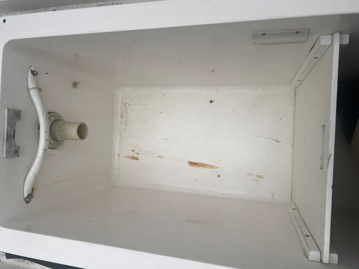 Продажа яхты 1998 Viking Boats 58 Convertible El Jefe 1998