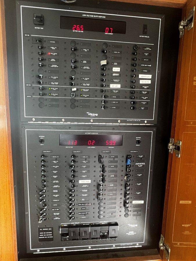 1998 Viking Boats 58 Convertible El Jefe - VIKING BOATS