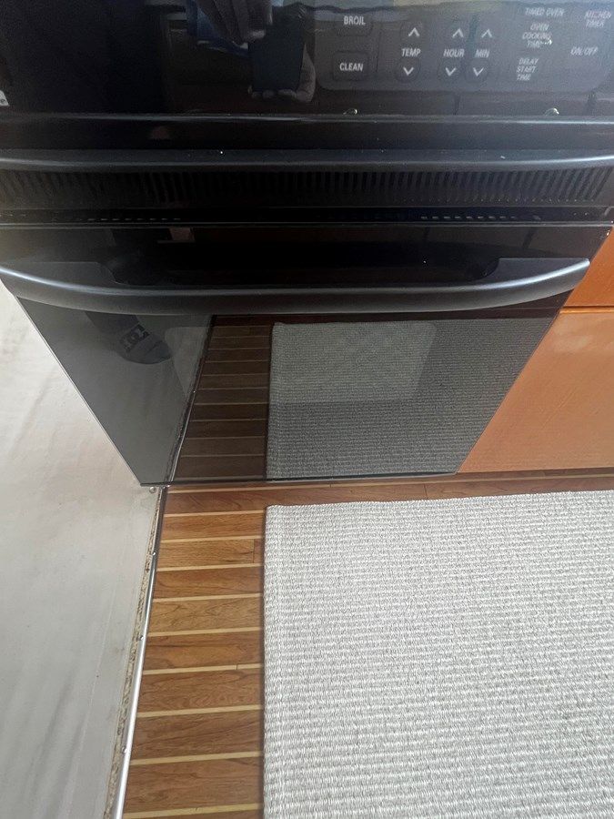 Продажа яхты 1998 Viking Boats 58 Convertible El Jefe - VIKING BOATS