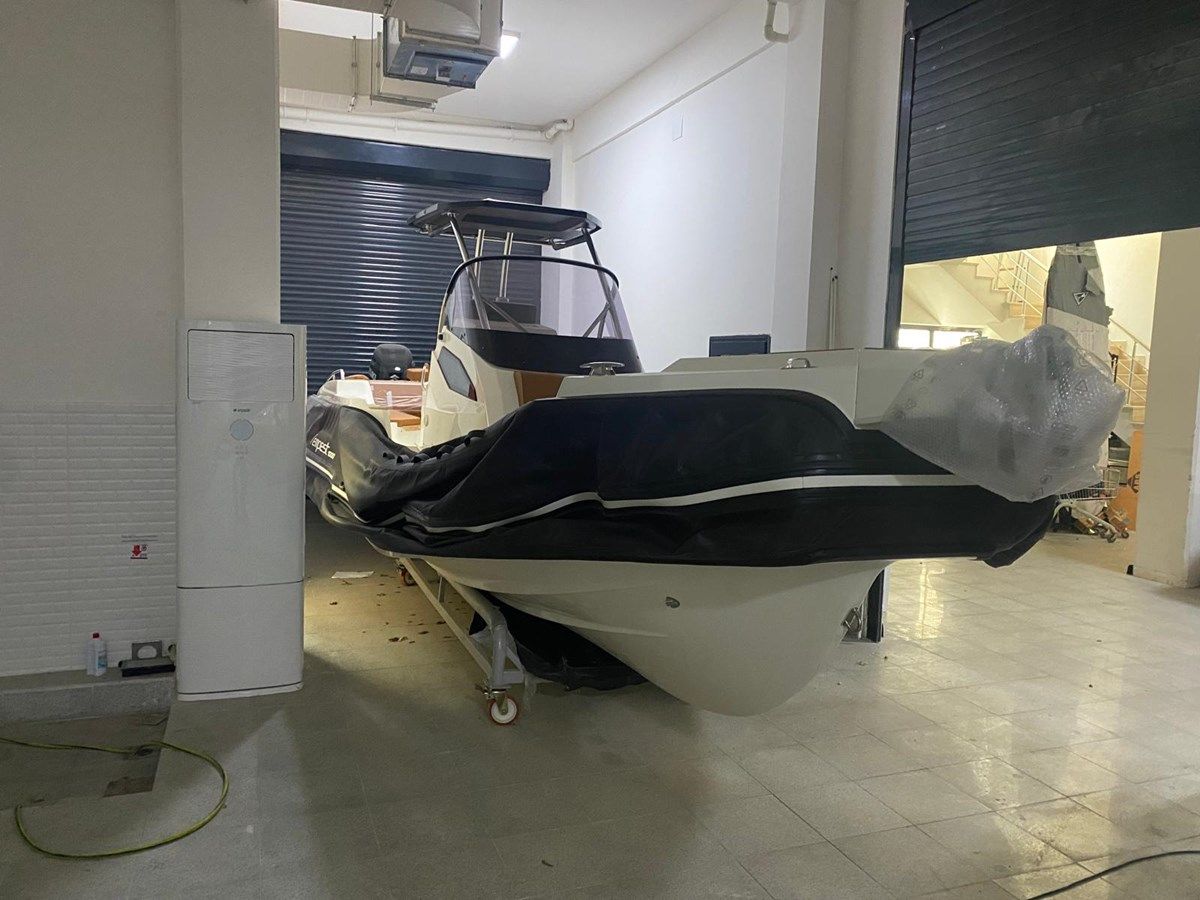 CAPELLI TEMPEST 1000 OPEN - CAPELLI yacht sale