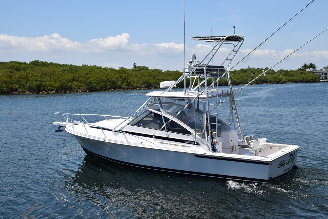 IT'S A WRAP - Blackfin yacht sale
