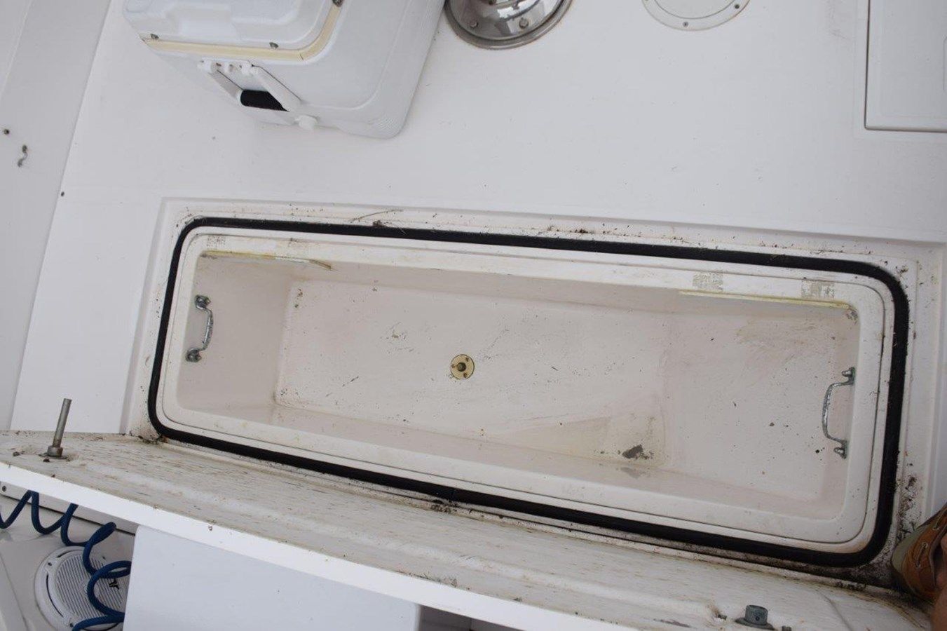 Buy a yacht IT'S A WRAP 33