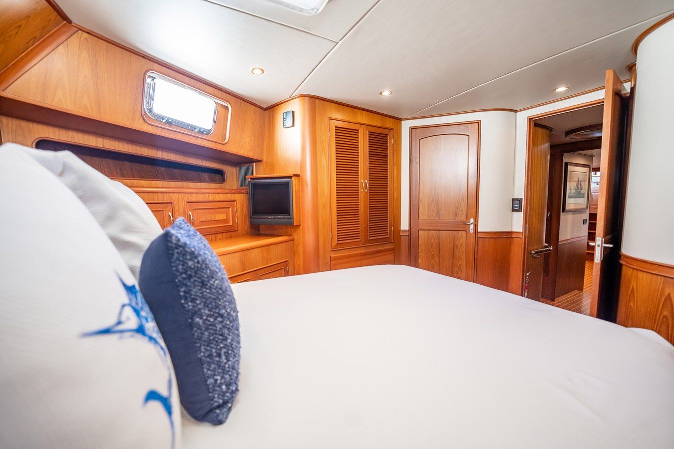 Buy a yacht BEBA - FLEMING YACHTS