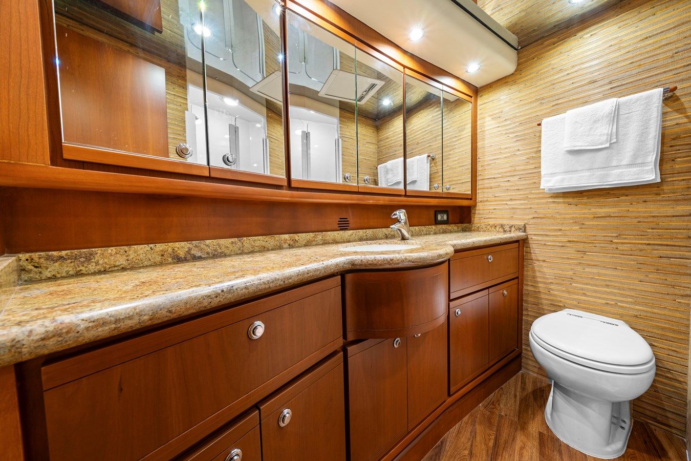 the best price on SINPRISA - Bertram Yacht