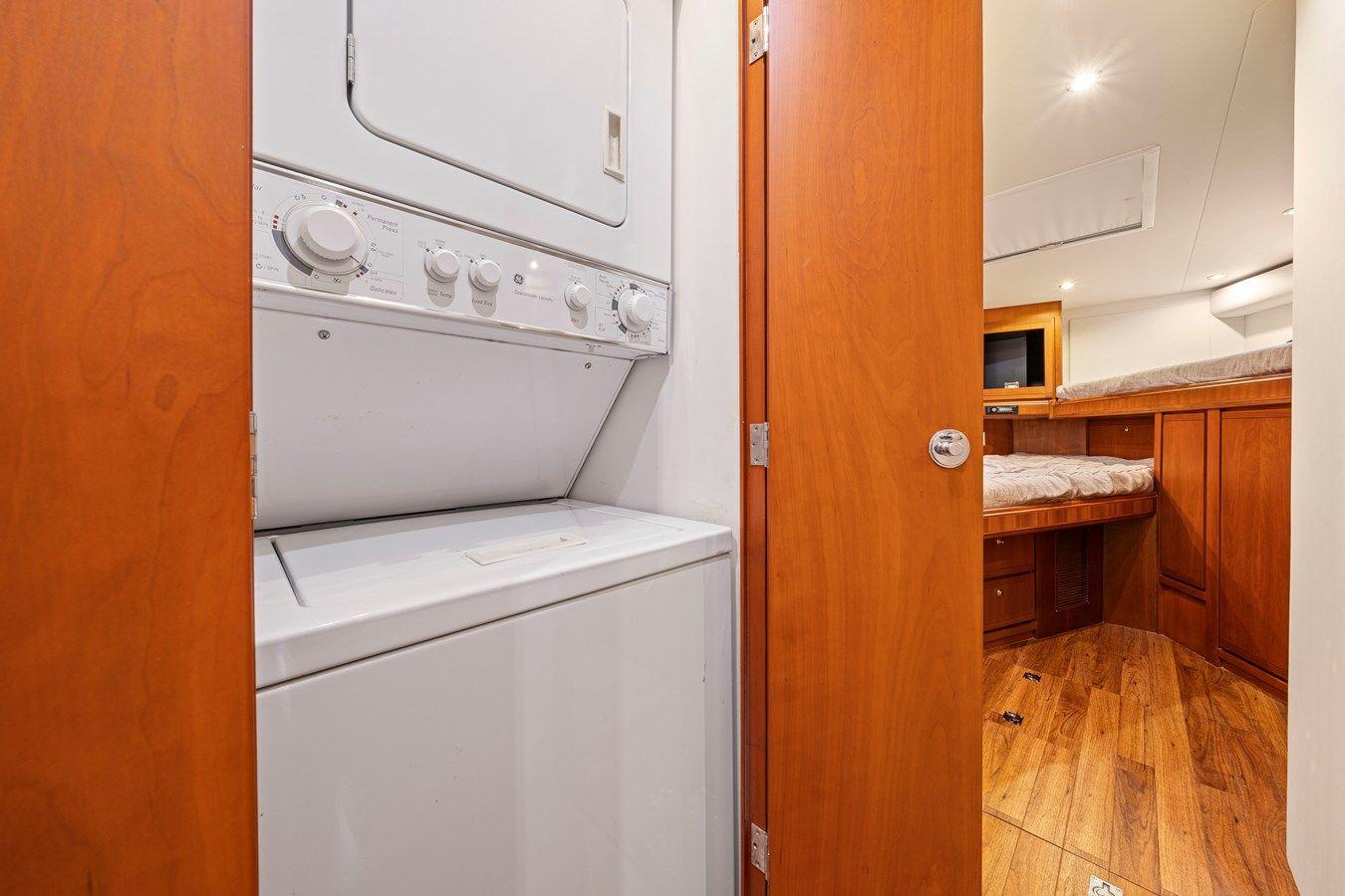 Buy a yacht SINPRISA 2010