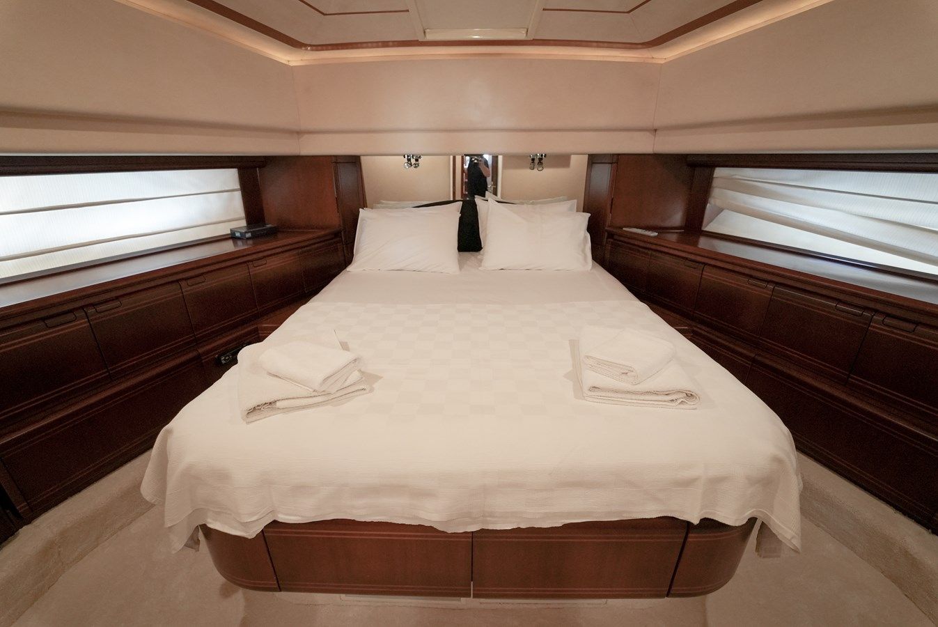 Купить HANAN - Ferretti Yachts