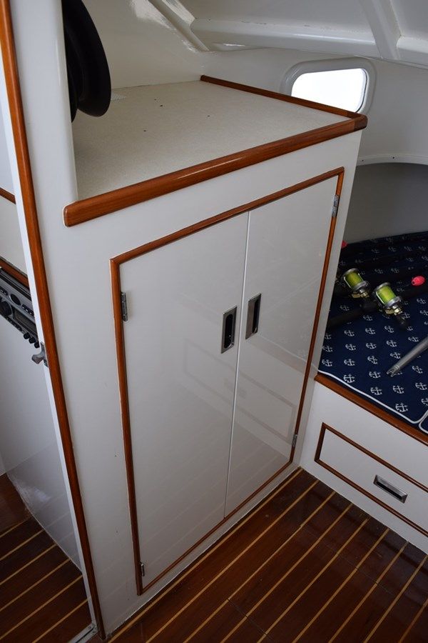 Buy a yacht PT 73 Express Walkaround