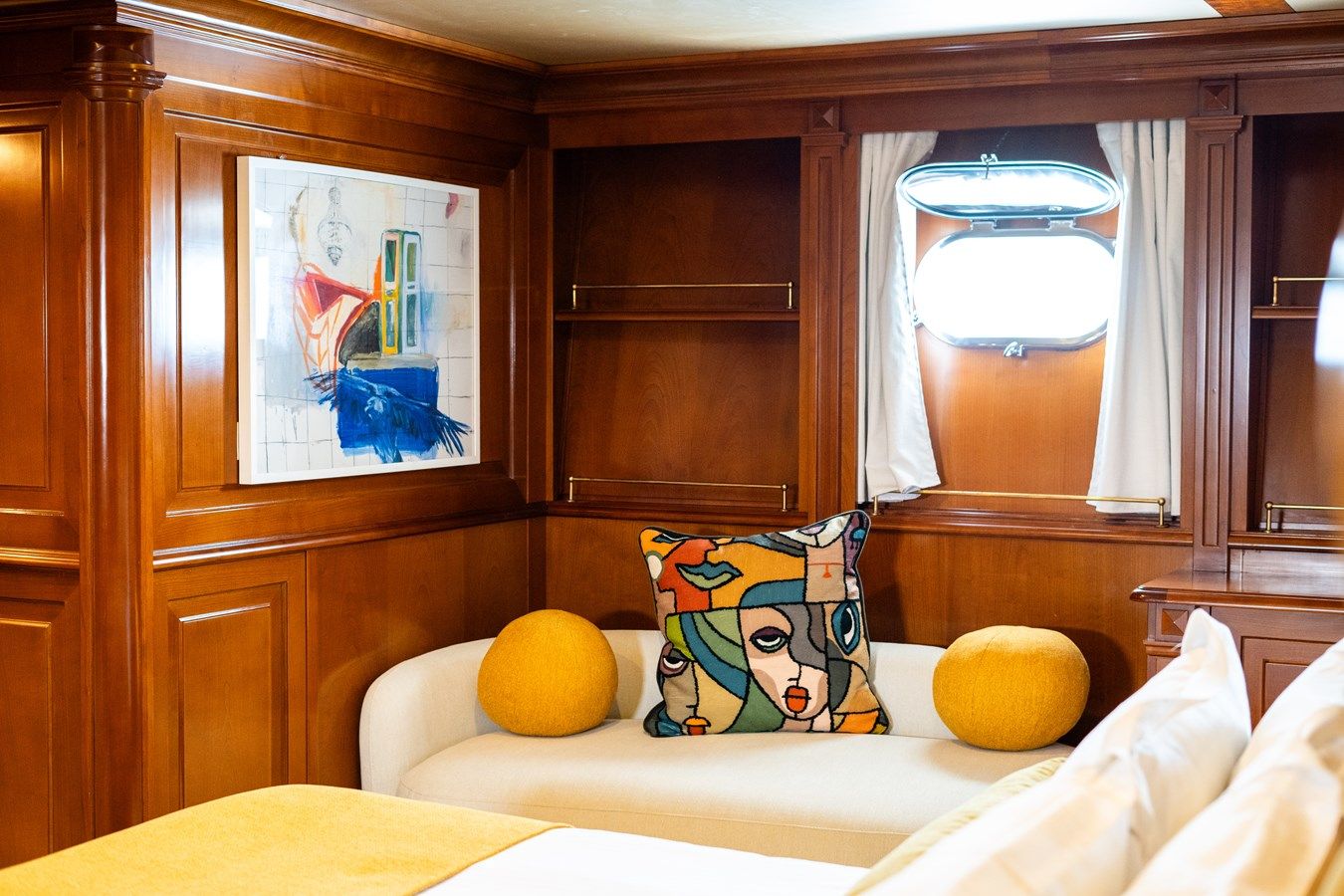 the best price on AQUILA