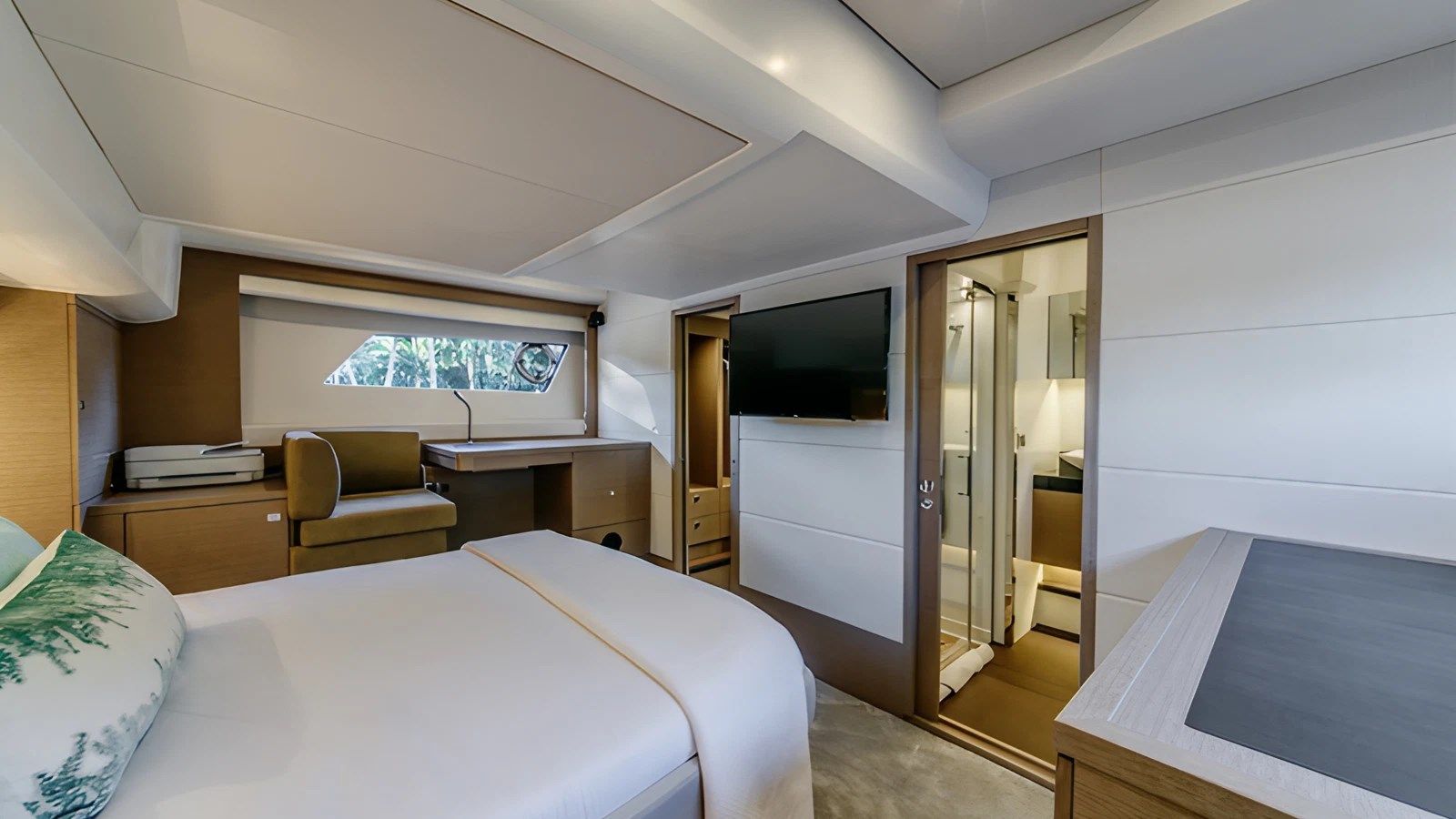 Стоимость яхты RELENTLESS - PRESTIGE