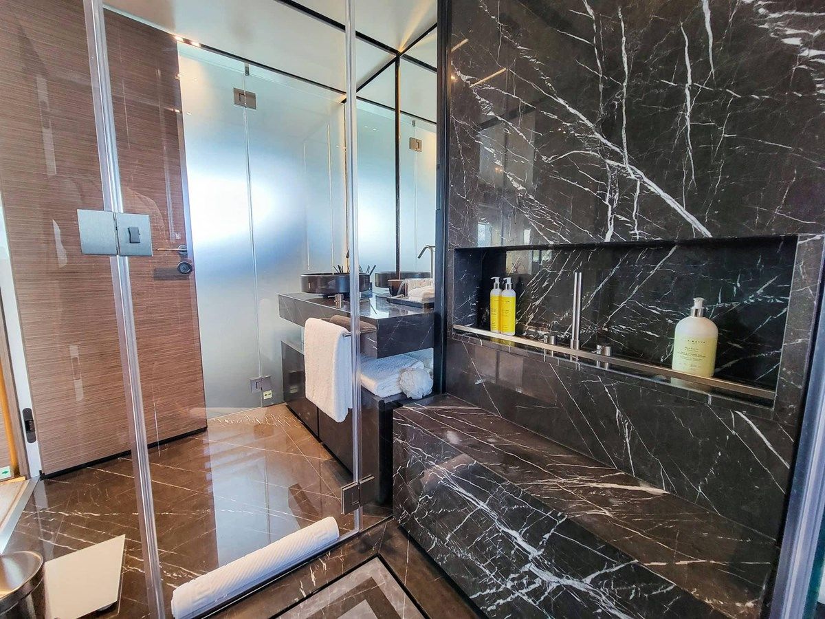 Custom Line Navetta 33 2019