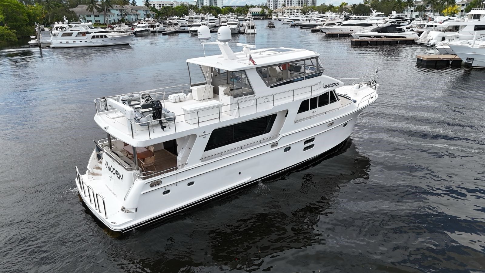 65ft 2020 Endurance 658L, Unicorn 65