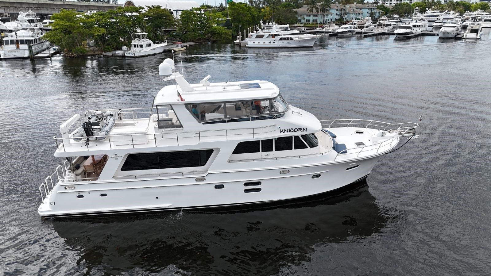 Продажа яхты 65ft 2020 Endurance 658L, Unicorn 2020