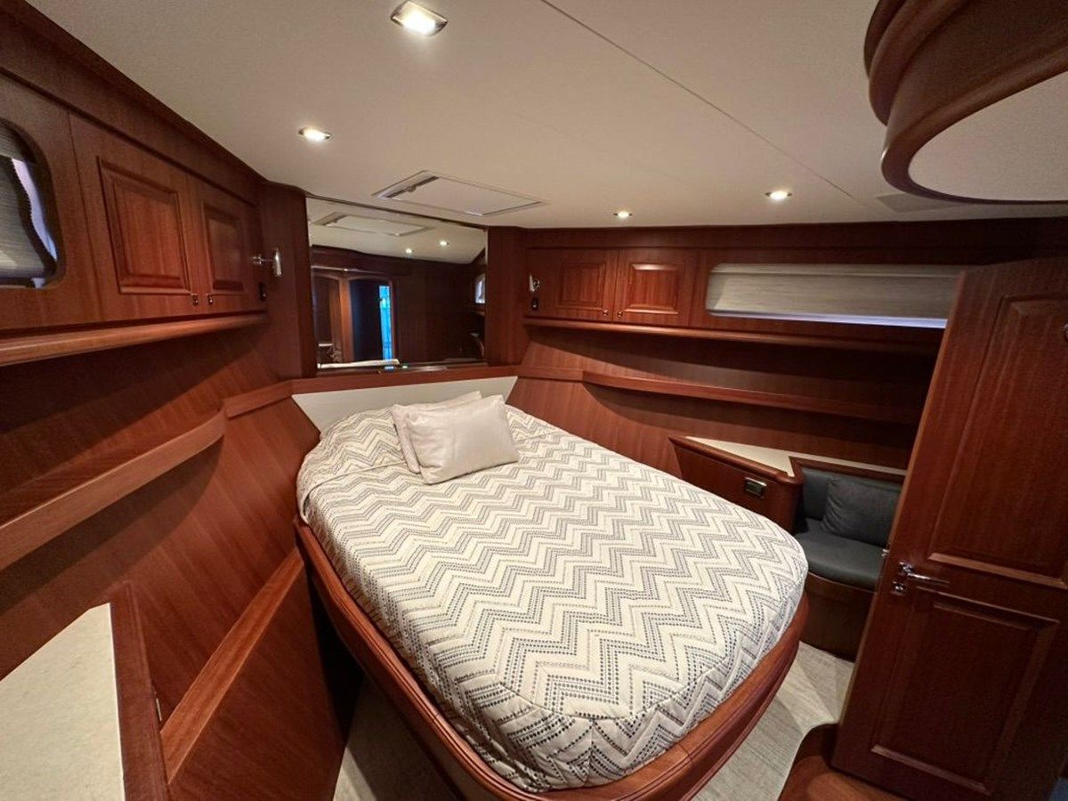 Купить яхту 65ft 2020 Endurance 658L, Unicorn 65 в Shestakov Yacht Sales