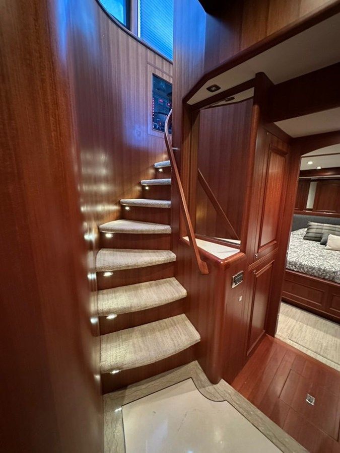 Купить 65ft 2020 Endurance 658L, Unicorn 2020