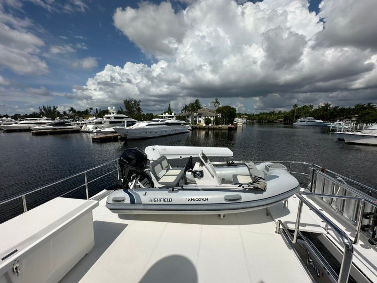 65ft 2020 Endurance 658L, Unicorn 65