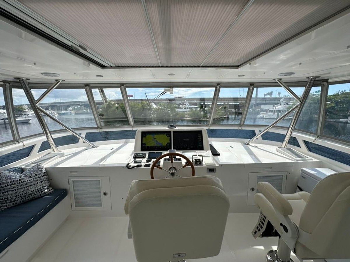 Купить яхту 65ft 2020 Endurance 658L, Unicorn - HAMPTON YACHTS в Shestakov Yacht Sales