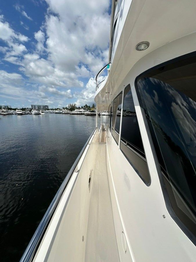 Продажа яхты 65ft 2020 Endurance 658L, Unicorn 2020