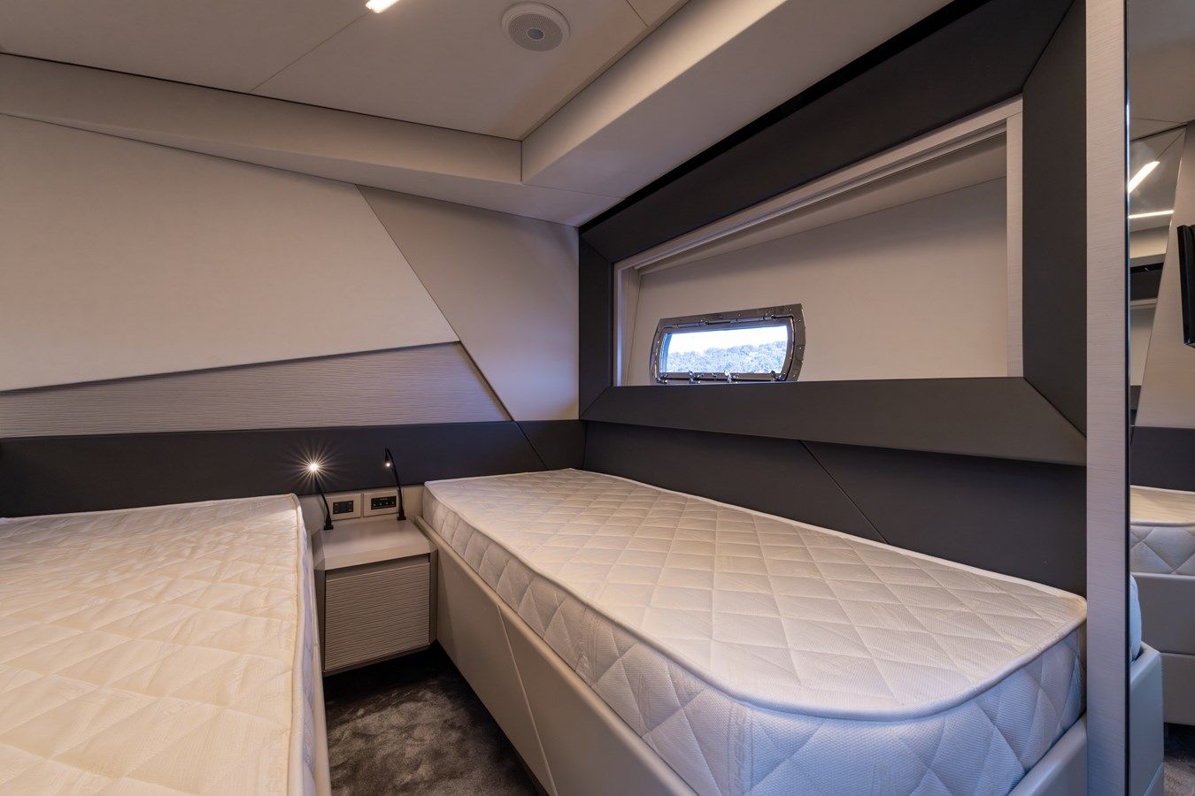 Лучшие предложения покупки яхты CIAO - PERSHING