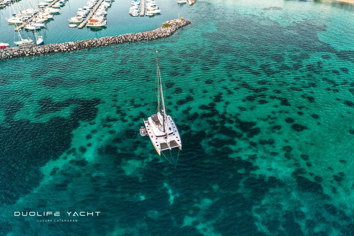 Buy a yacht Lagoon 620 ESSENCE Duolife Yacht 62