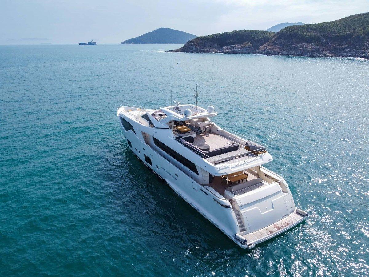 Custom Line 108 2018 price