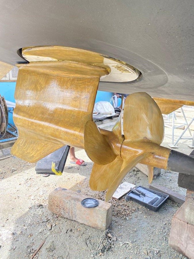 Buy a yacht - - Regal