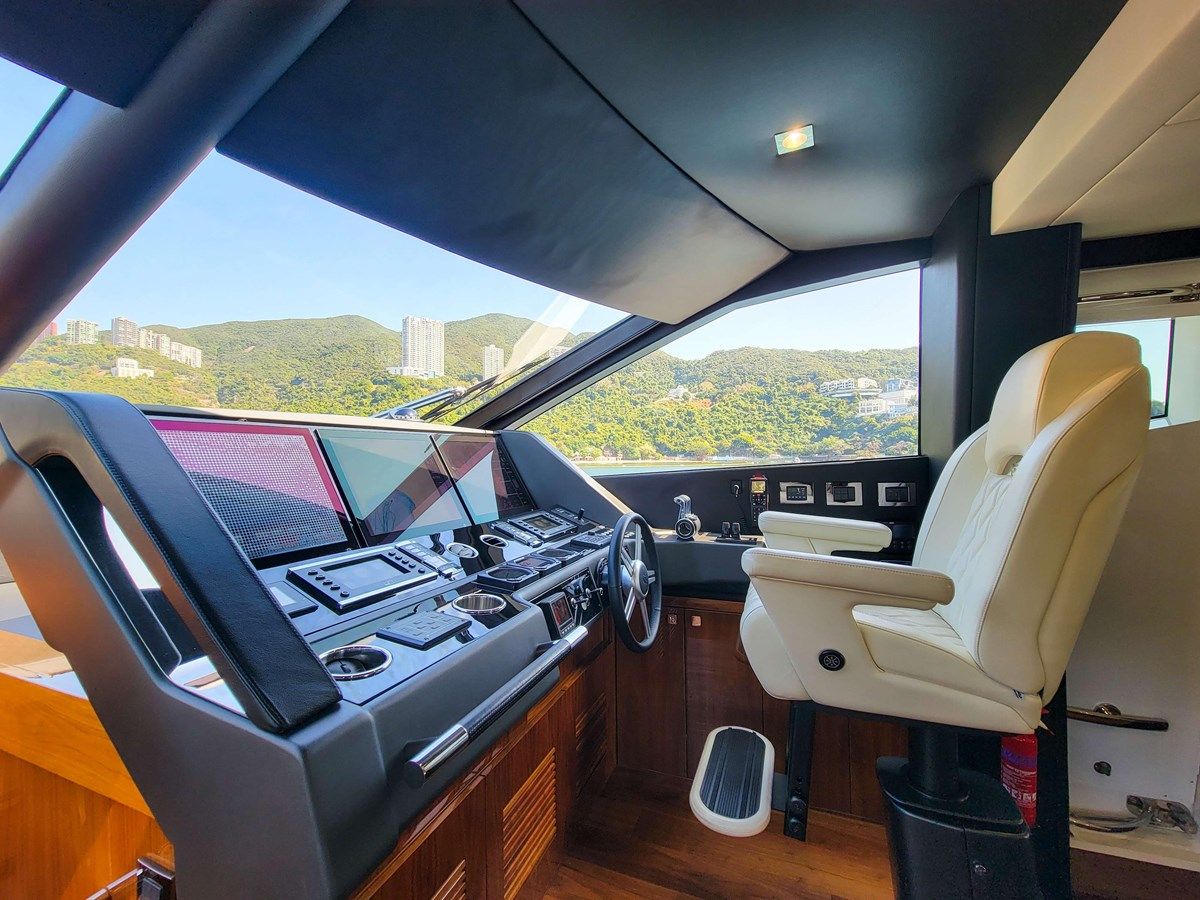 Buy a yacht Sunseeker 86 Yacht - Sunseeker