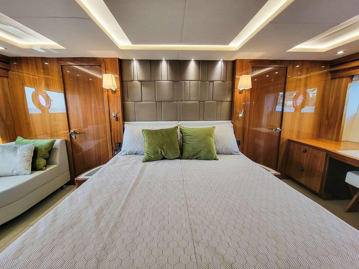 Sunseeker 86 Yacht Sunseeker 86