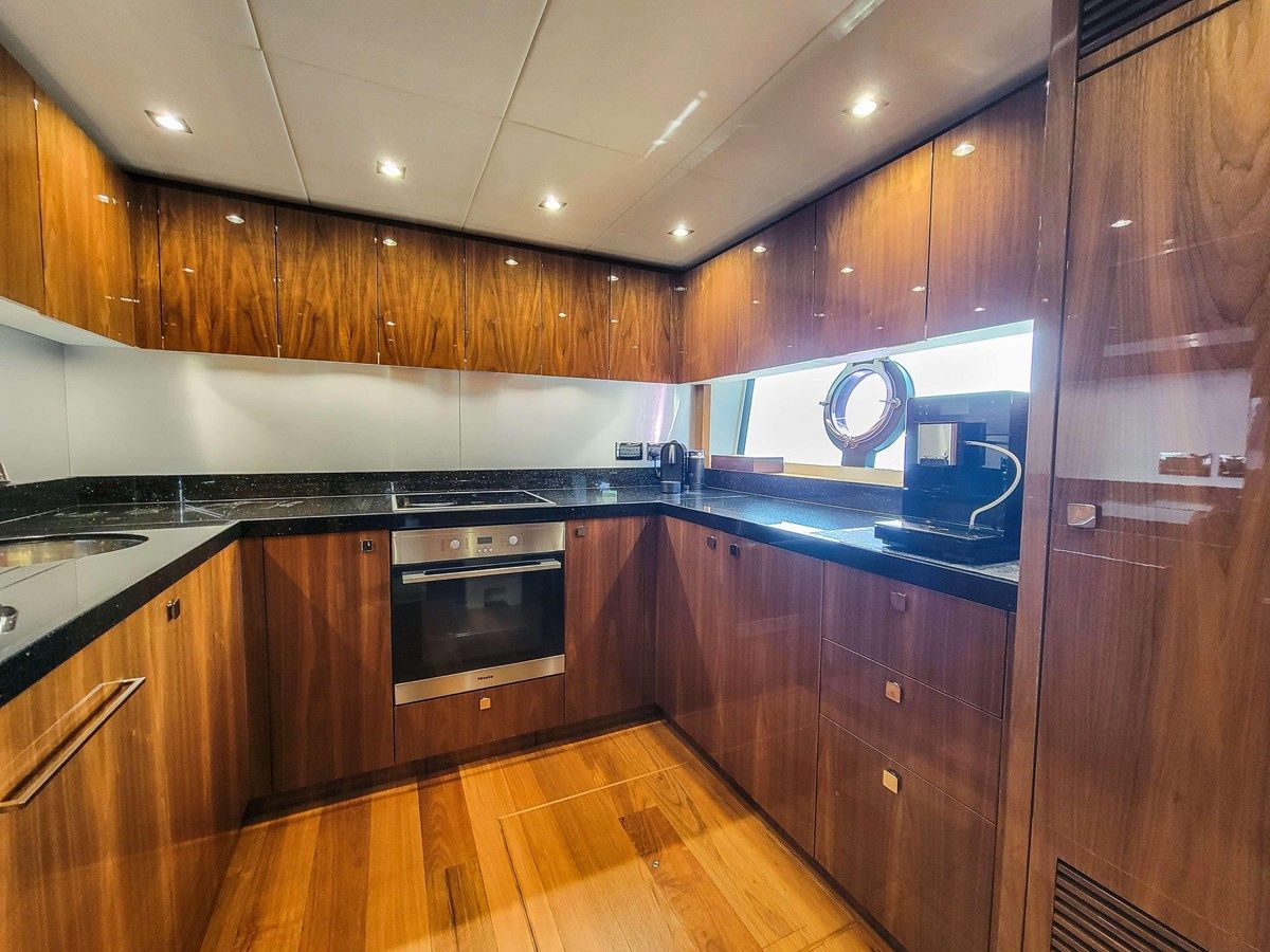 Buy a Sunseeker 86 Yacht at Shestakov Yacht Sales