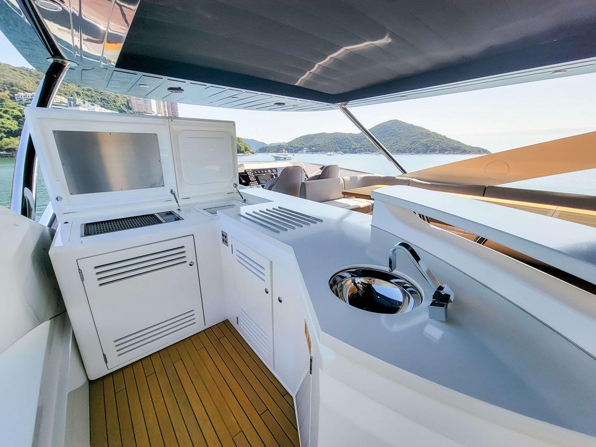 best yacht sales deals Sunseeker 86 Yacht