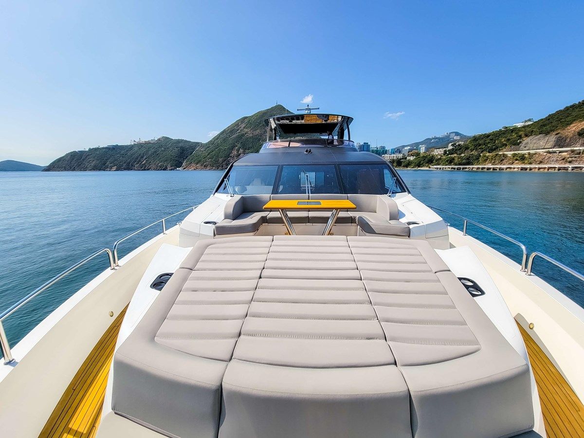 Sunseeker 86 Yacht - Sunseeker price