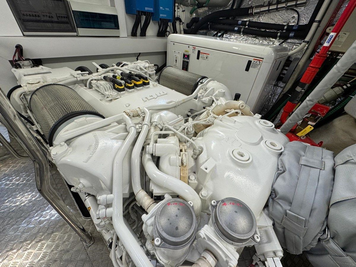 Sunseeker 86 Yacht