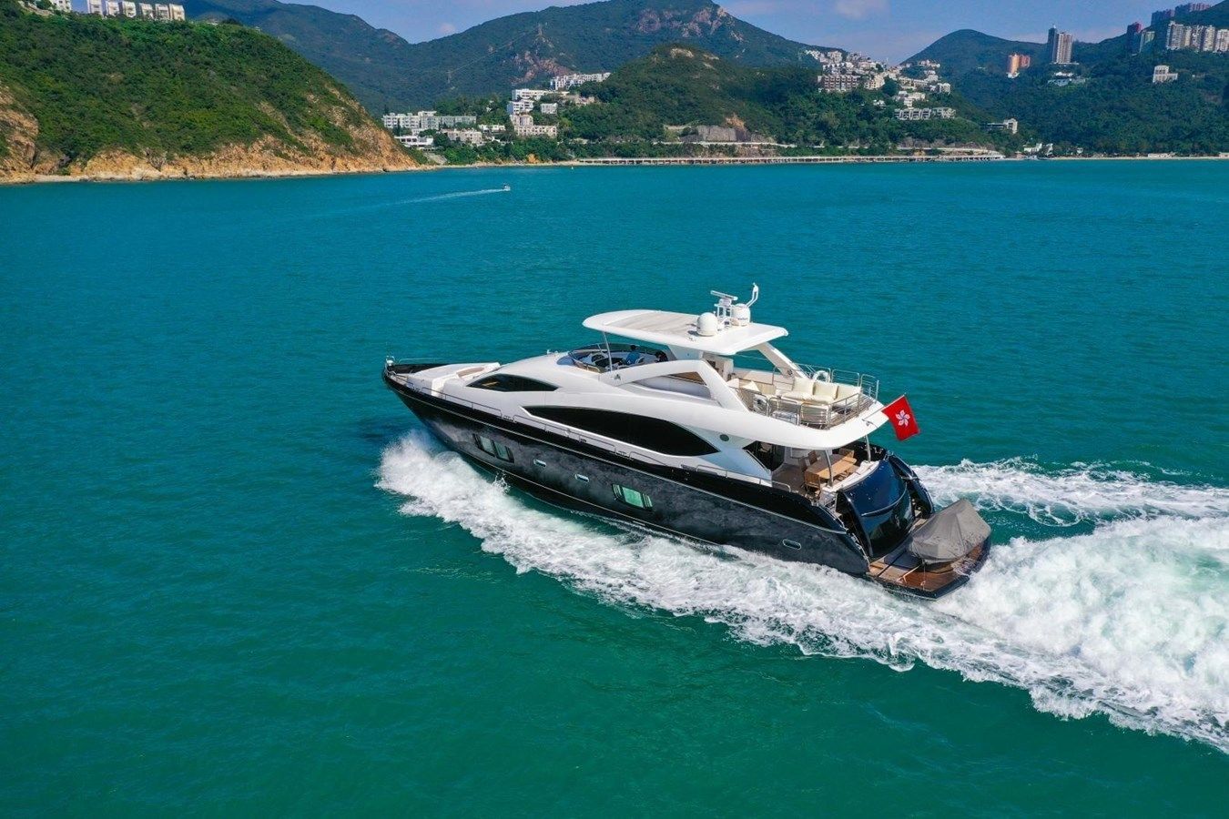 Sunseeker 86 Yacht - Sunseeker price