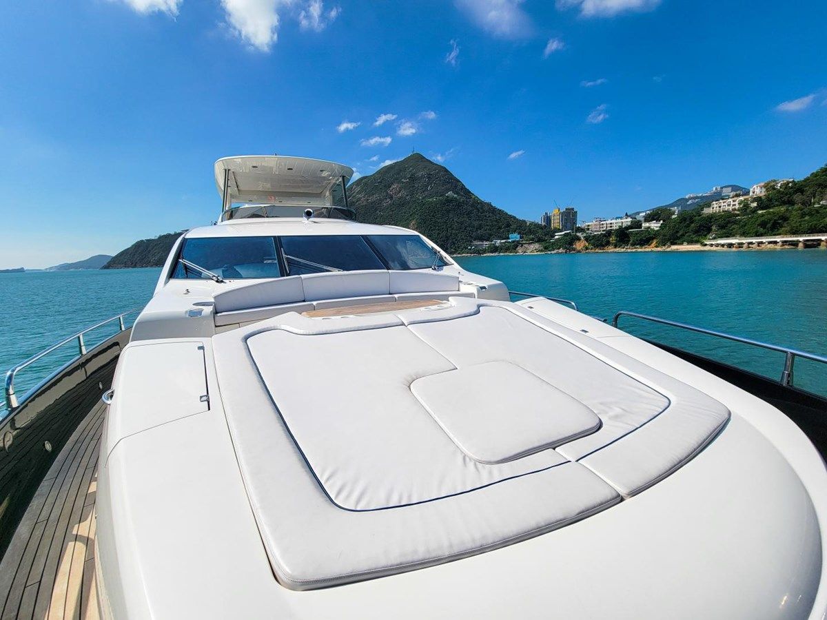 Buy a Sunseeker 86 Yacht Sunseeker 86 at Shestakov Yacht Sales
