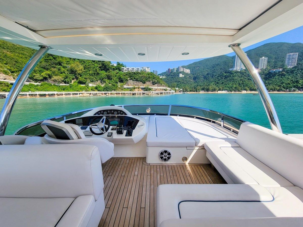 Buy a yacht Sunseeker 86 Yacht - Sunseeker