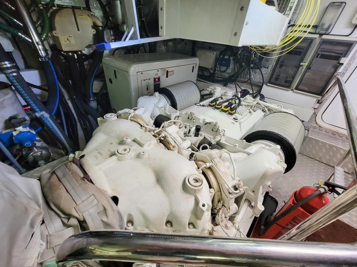 Sunseeker 86 Yacht - Sunseeker price