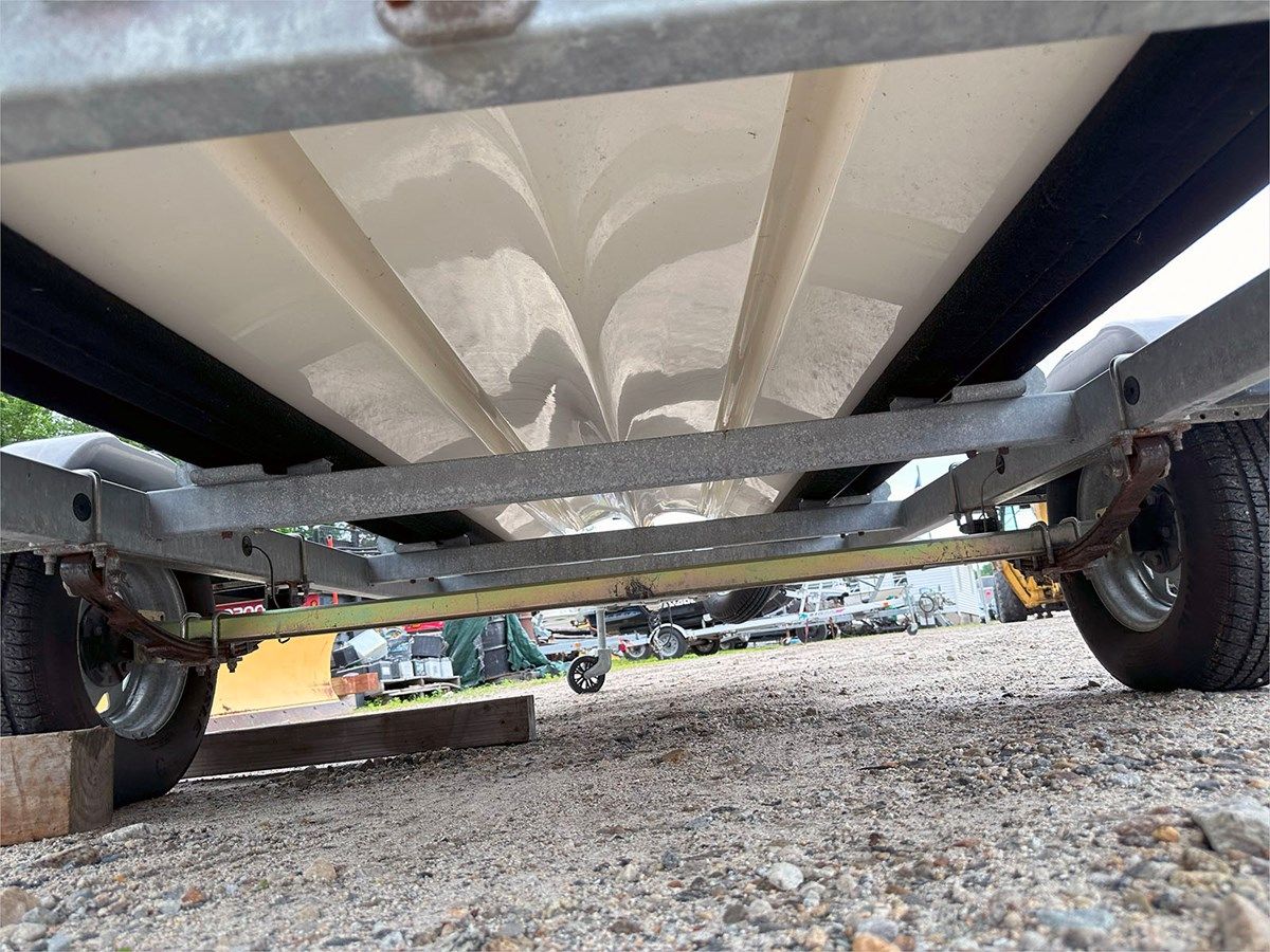 Лучшая цена на 17' Mako 2014 Pro 17 Skiff - MAKO