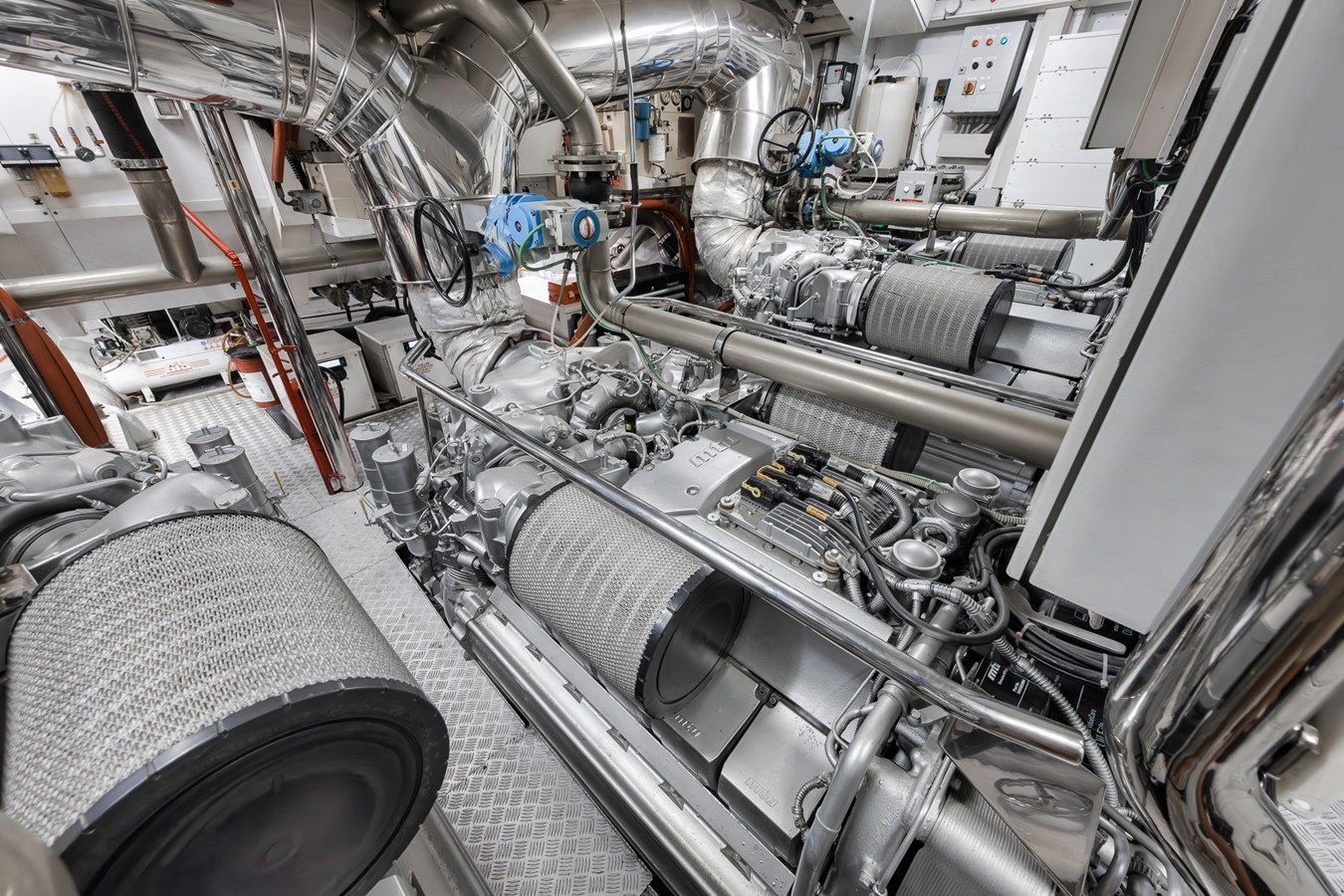 Стоимость яхты U Wish - ARNO LEOPARD