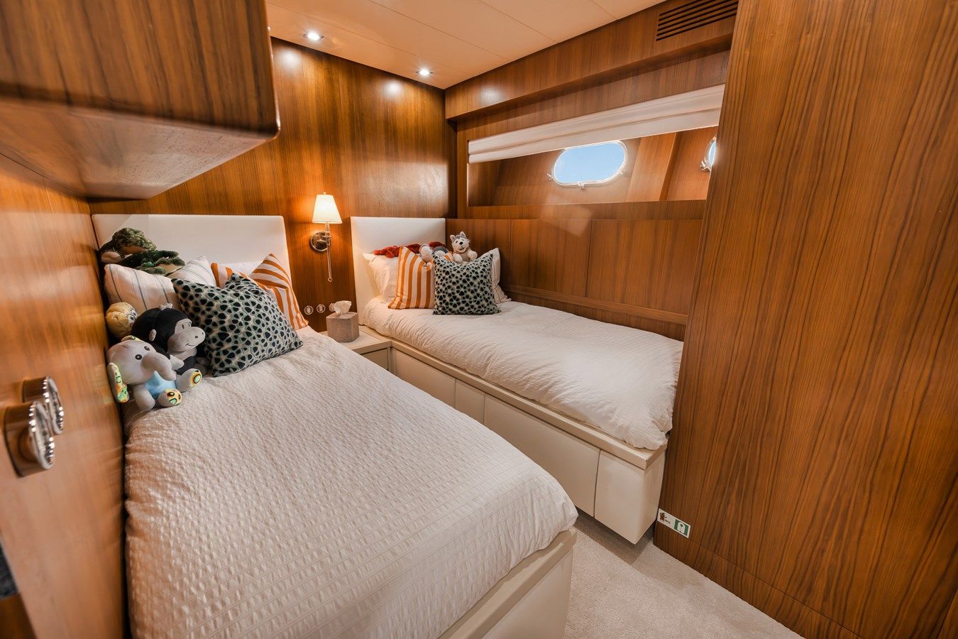 Лучшая цена на U Wish - ARNO LEOPARD