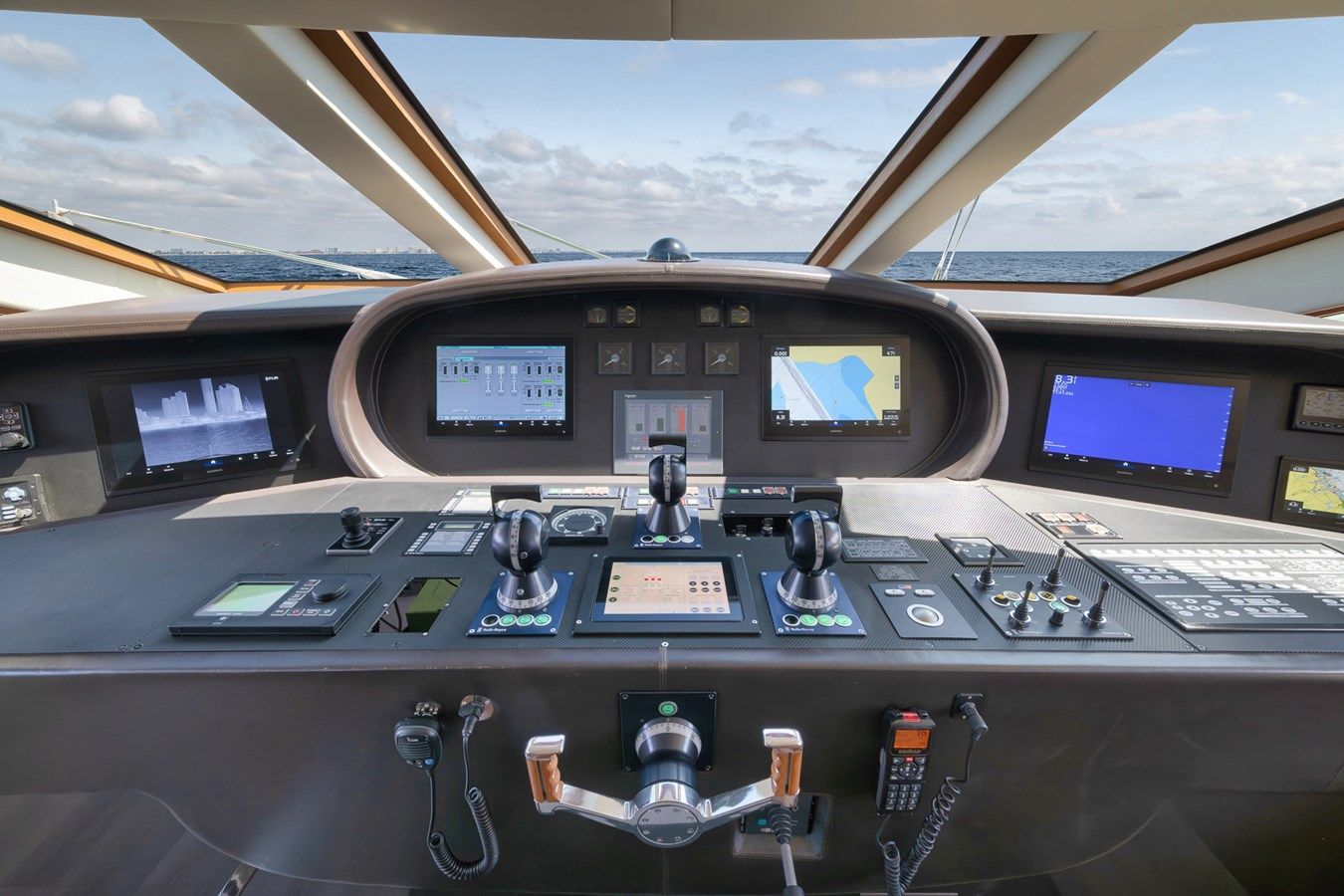 Лучшая цена на U Wish - ARNO LEOPARD