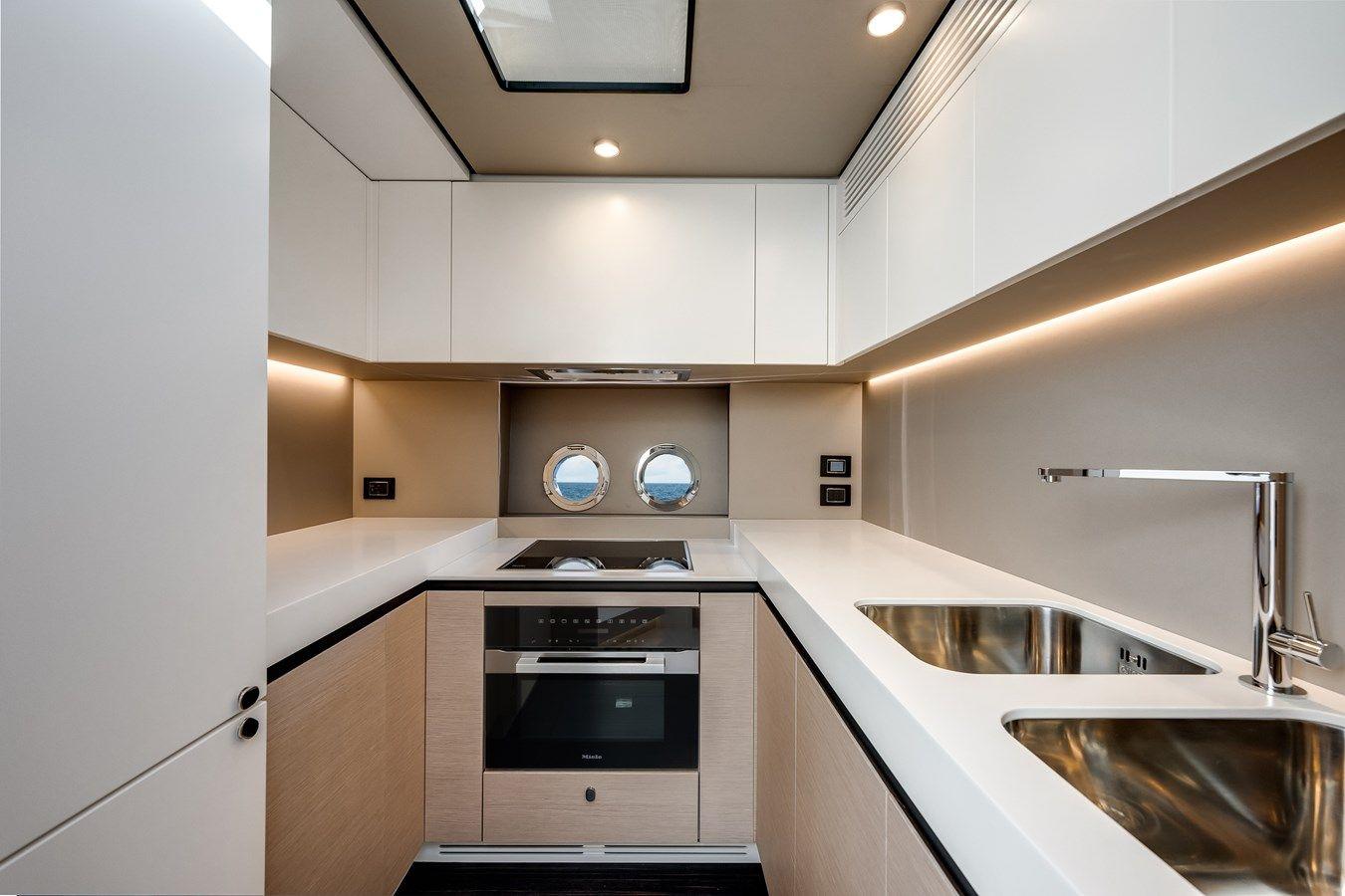 Купить Sunset 8 - Azimut Yachts