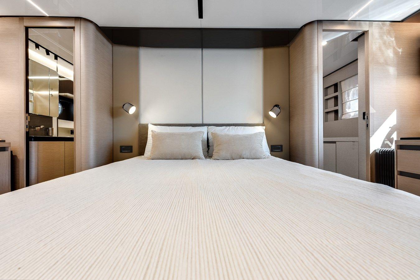 Лучшая цена на Sunset 8 - Azimut Yachts