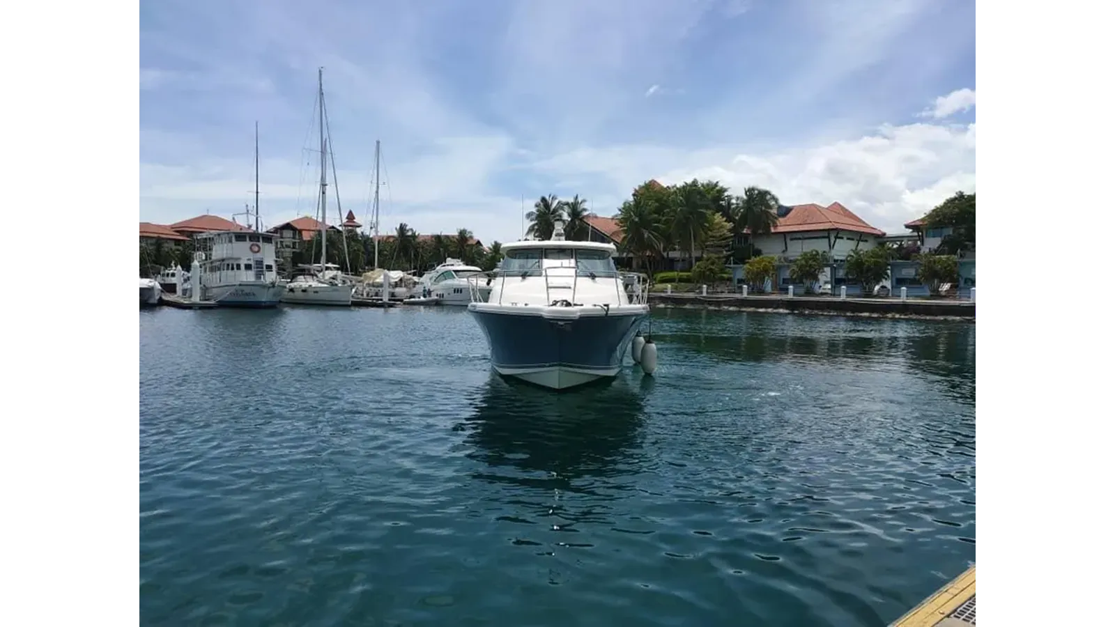 best yacht sales deals 2012 Pursuit OS 385 Conquest