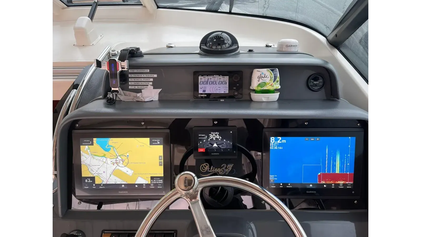 2012 Pursuit OS 385 Conquest