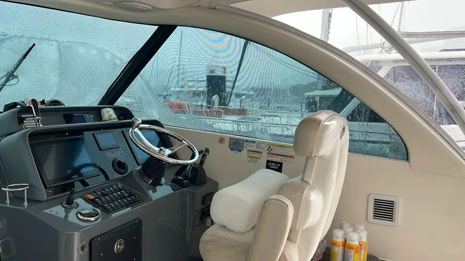 Buy a yacht 2012 Pursuit OS 385 Conquest - PURSUIT BOATS