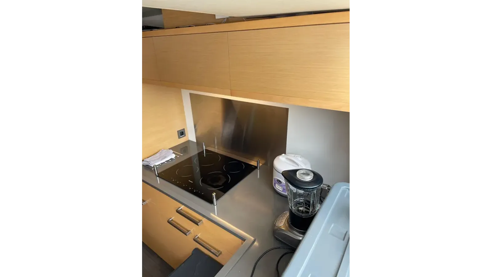 2016 Lagoon 630 Motor Yacht 64