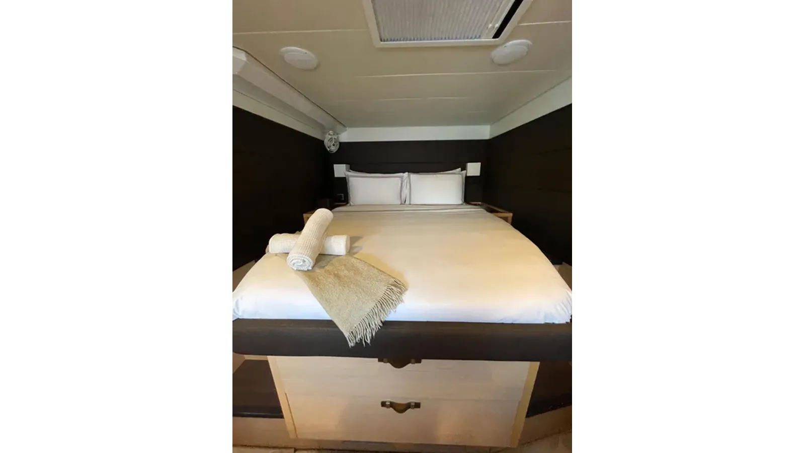 2016 Lagoon 630 Motor Yacht - Lagoon price