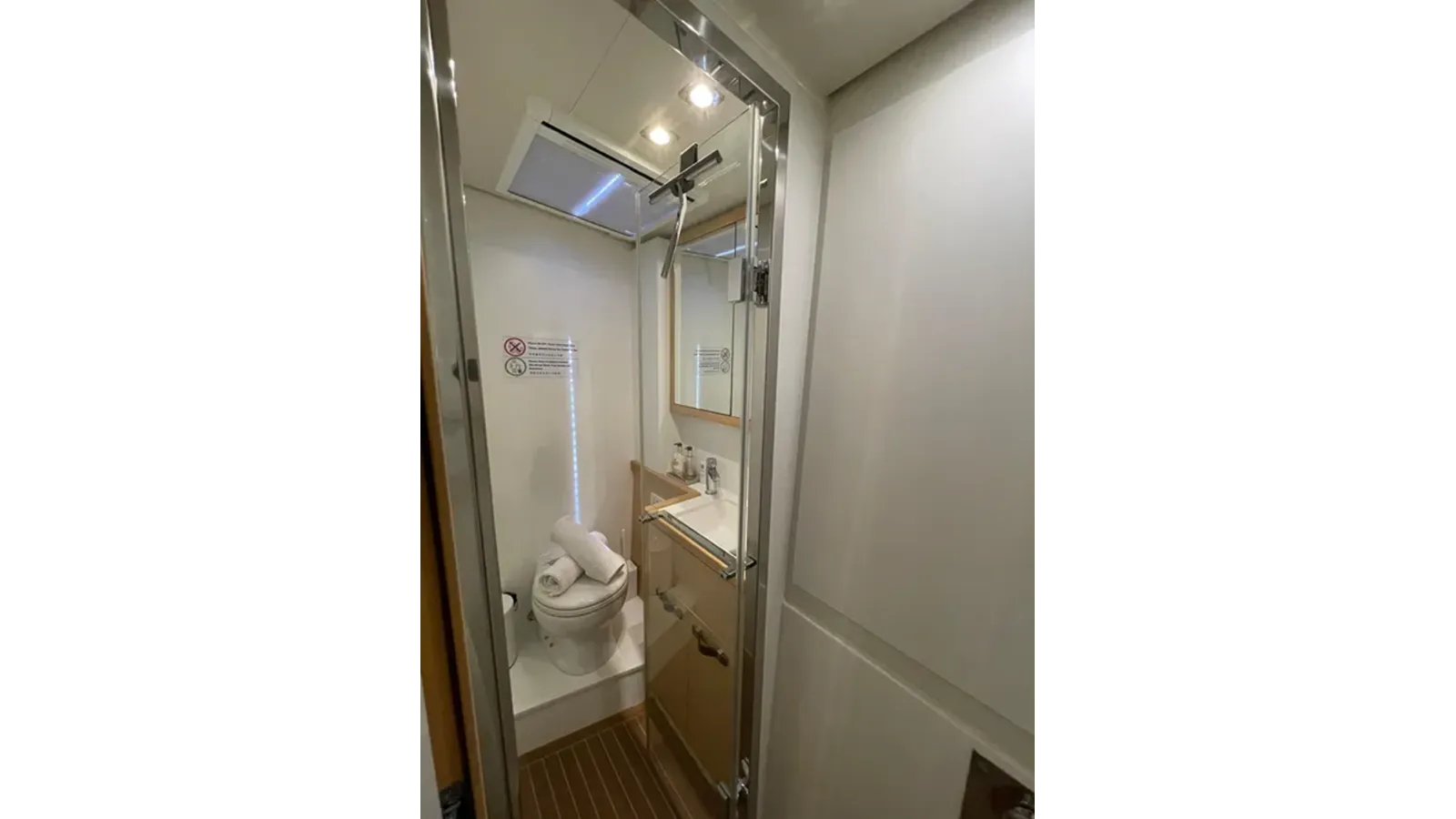 best yacht sales deals 2016 Lagoon 630 Motor Yacht 2016