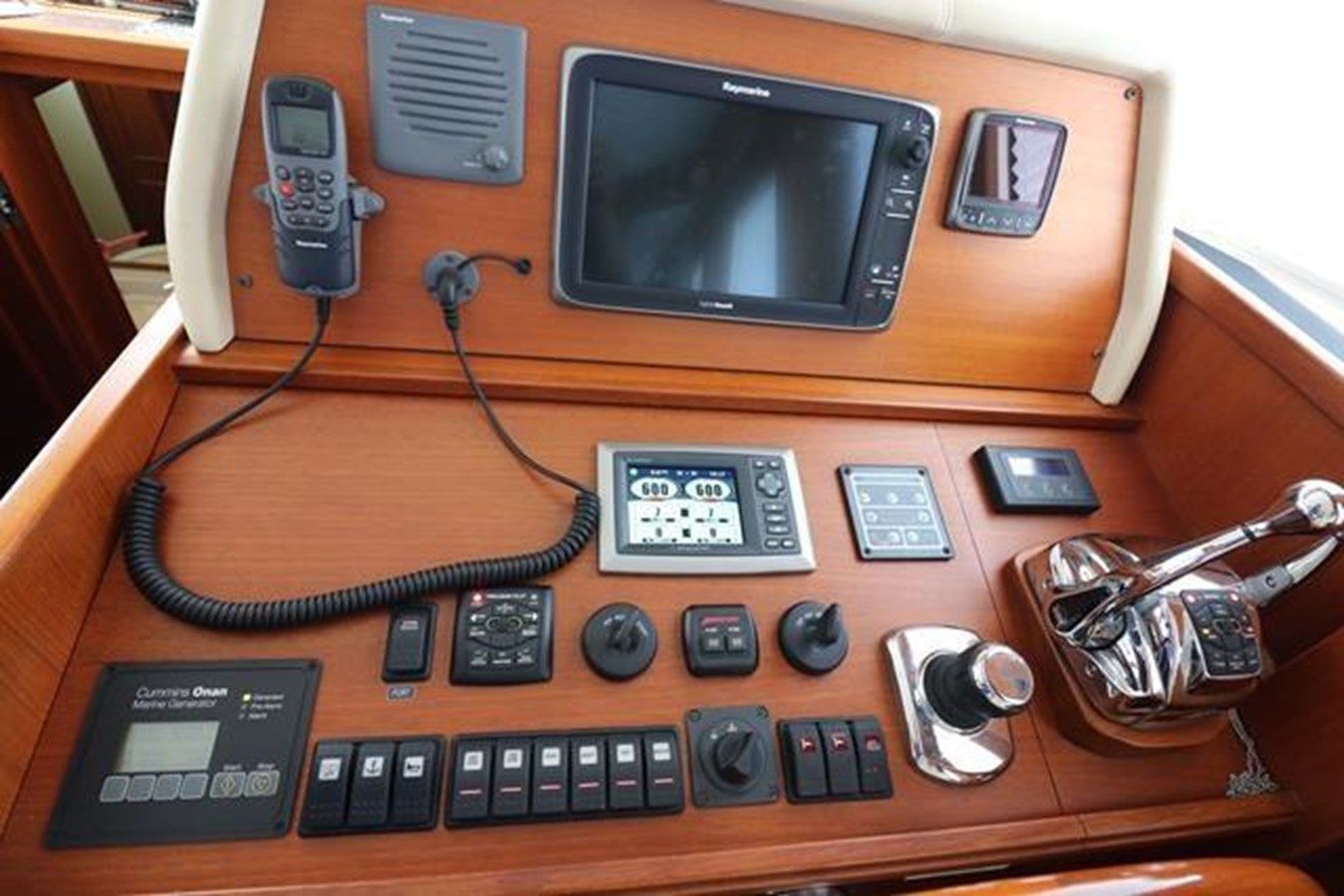 Grand Banks 43 Heritage EU yacht sale