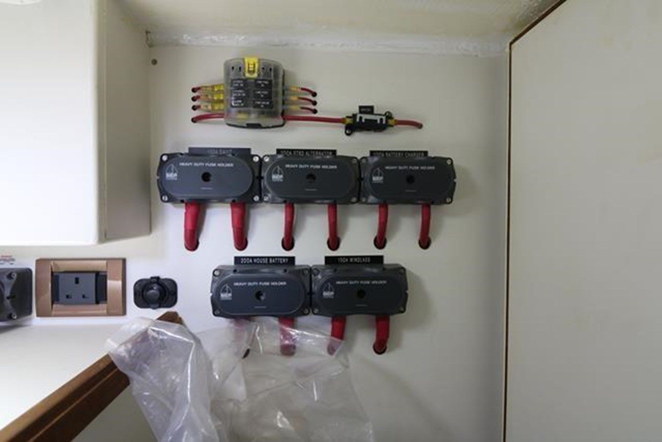 Grand Banks 43 Heritage EU 2012 yacht sale